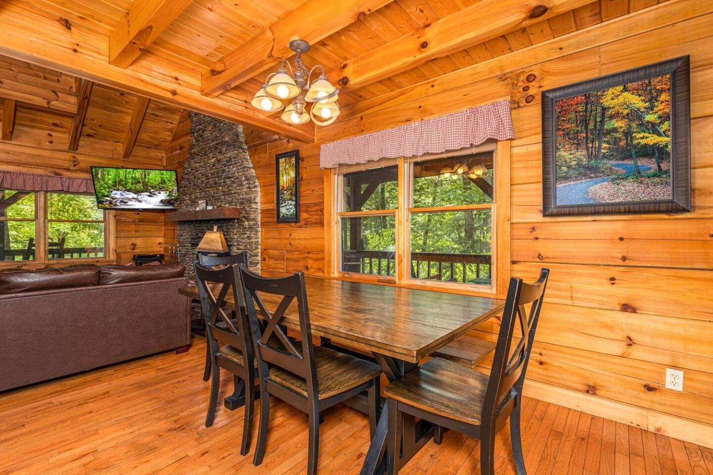 Pigeonforge Cabin Game Roomdog Friendlyhot Tub Pigeon Forge Exterior photo
